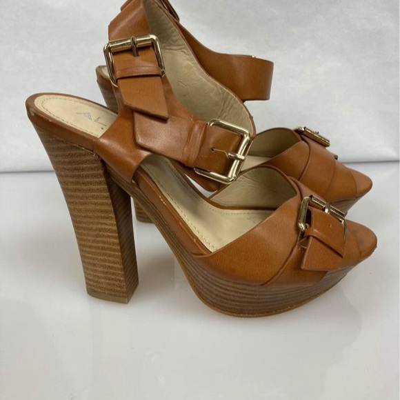 Light brown strappy wedge heel 6.5 - Picture 2 of 4